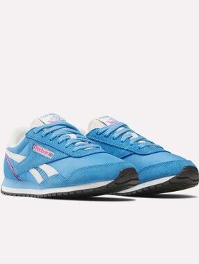 NWT Women's Reebok "Classic AZ Shoes" in Recovery Blue/Chalk colors. Size 6